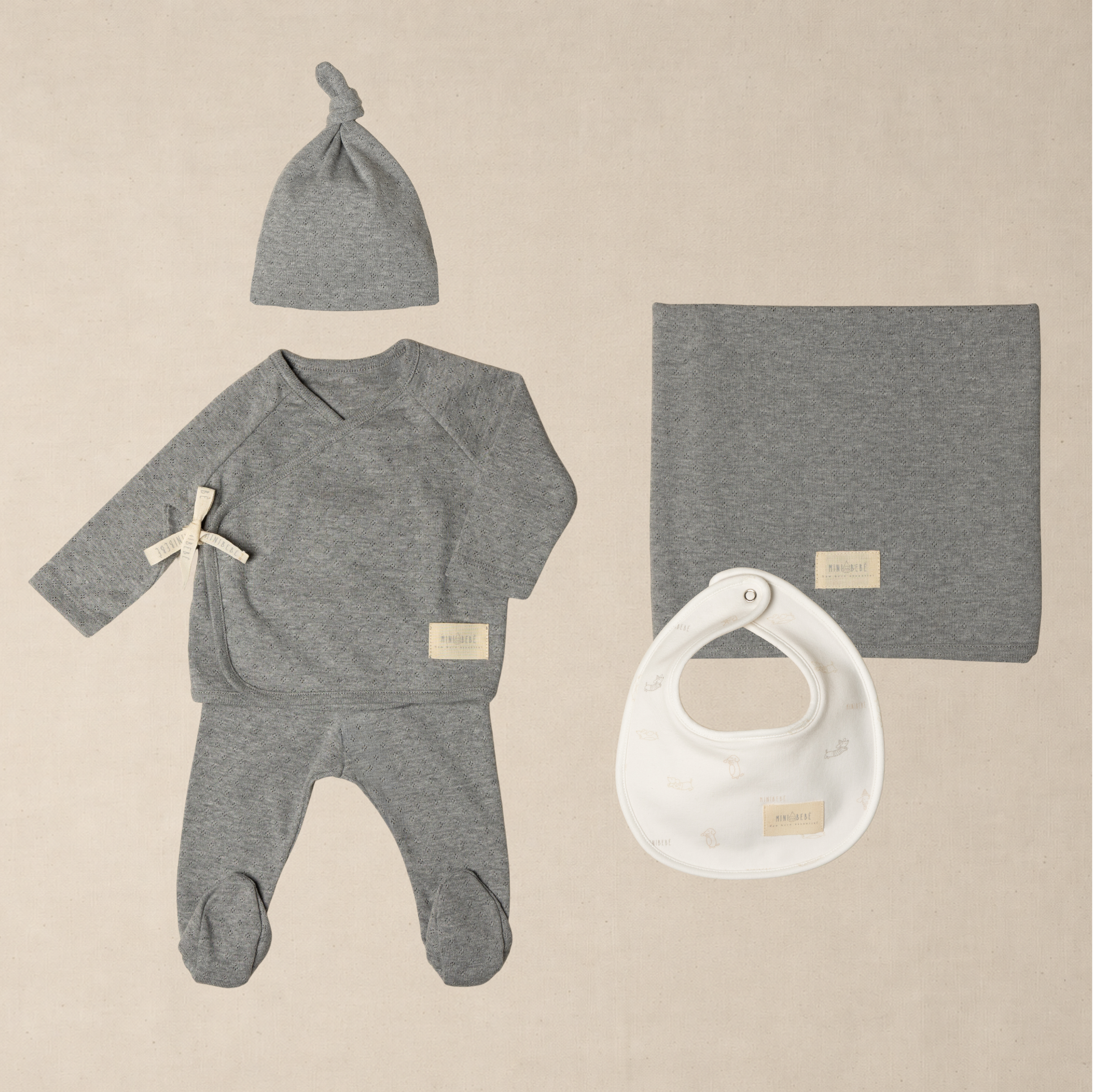 SET ESSENTIALS-N°08