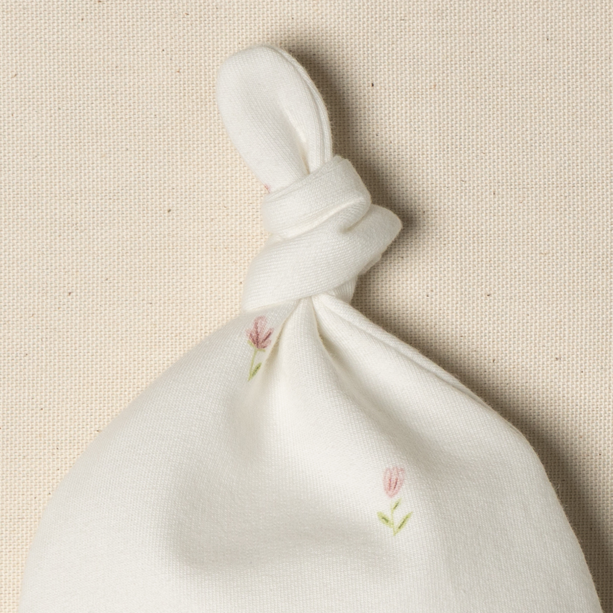 Cappellino con nodo fantasia fiorellini neonata caldo cotone