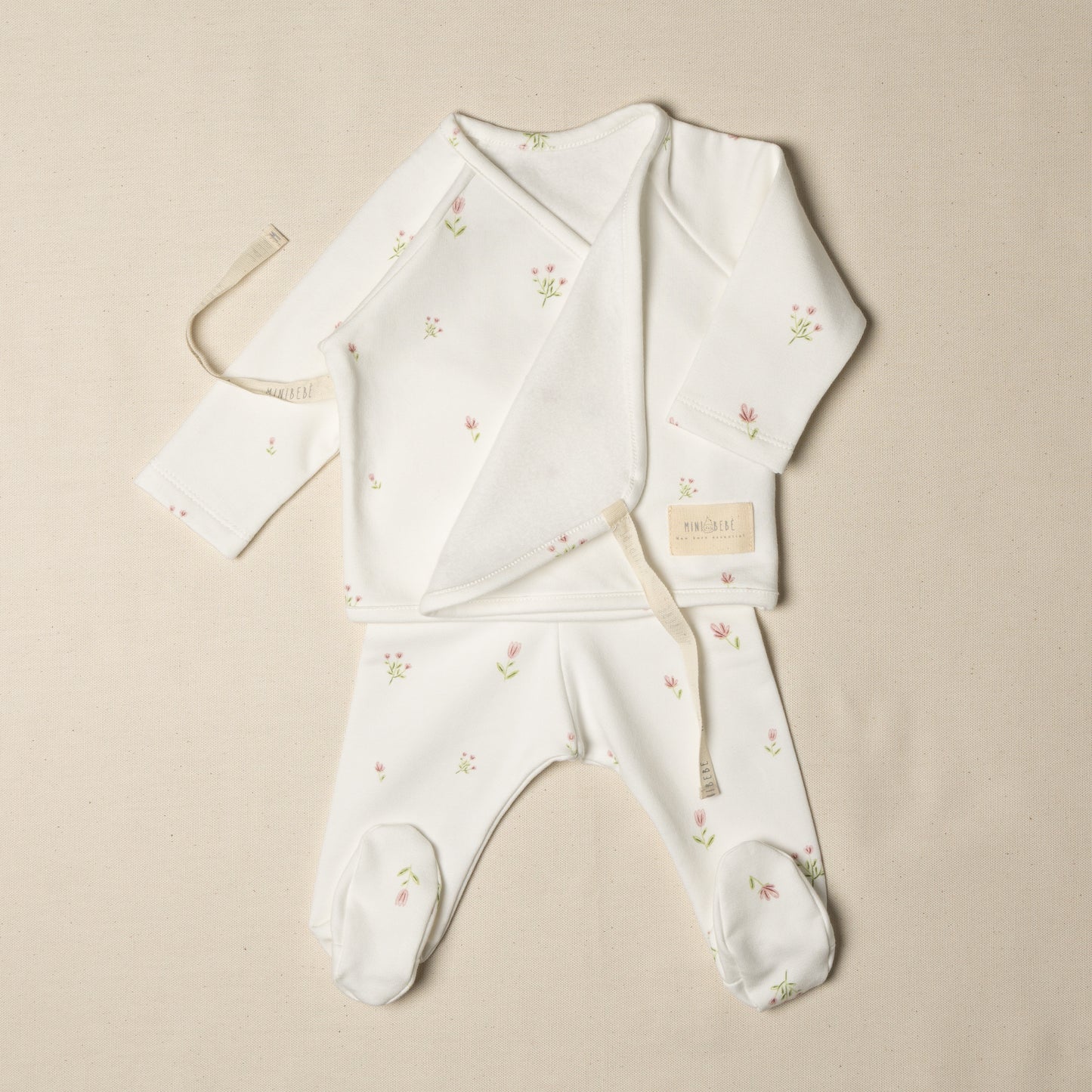 Completo neonato morbido ospedale