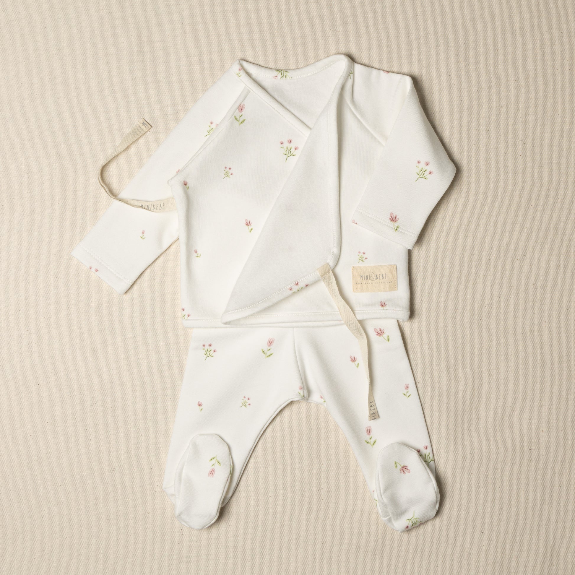 Completo neonato morbido ospedale