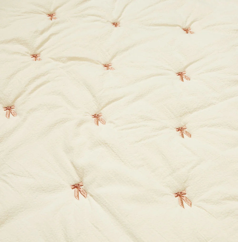 Coperta regalo nascita con ricami